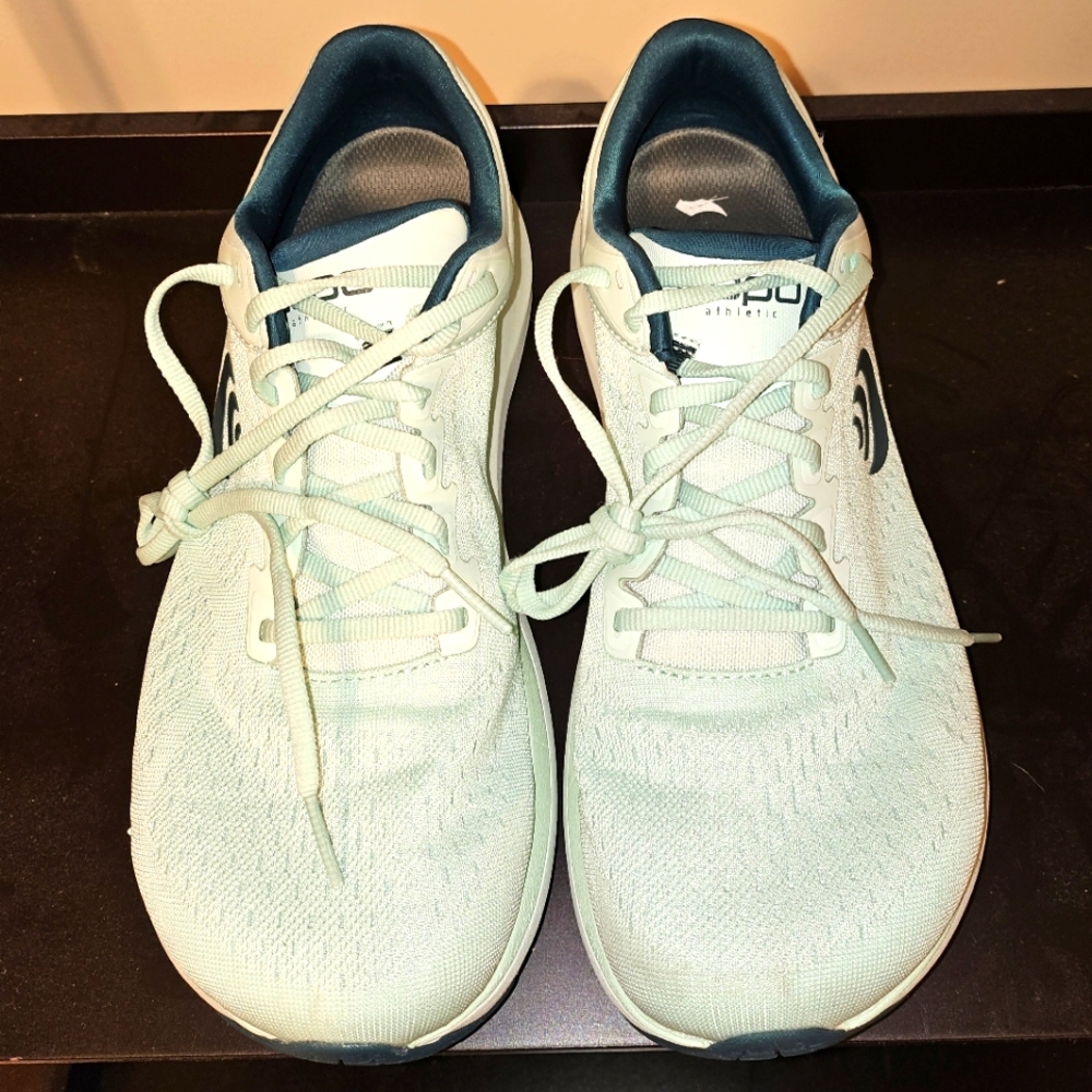 Topo Athletic Phantom 3 Women's 9.5